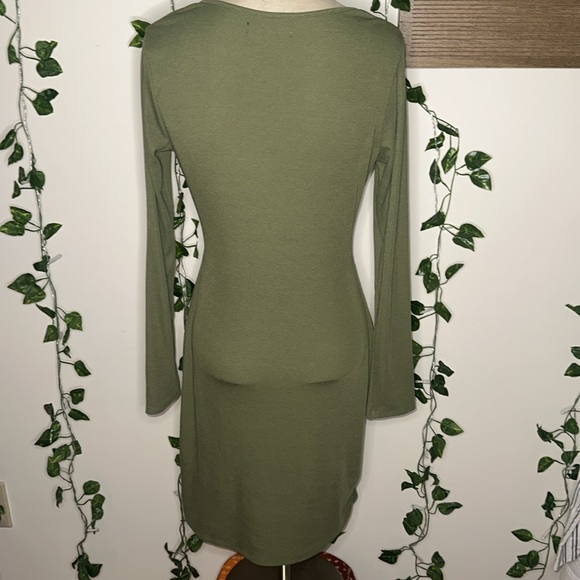BCBG Paris Green Cutout Ruched Long sleeve Mini Ribbed Dress - Picture 6 of 7
